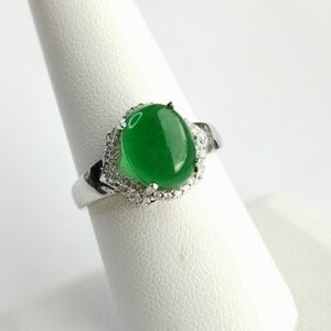 Nwt Cabochon Green Onyx White sapphire ring size 8 in Sterling Silver